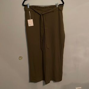 Green paper bag cropped pants